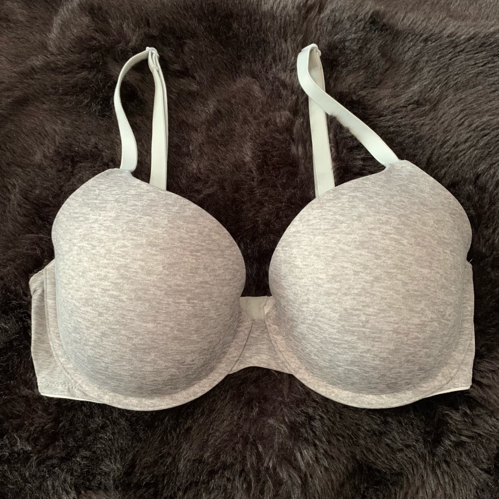 VS Pink | Wear Everywhere T-shirt Lightly Lined
